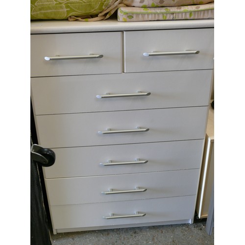 294 - LARGE WHITE 2 OVER 5 CHEST OF DRAWERS