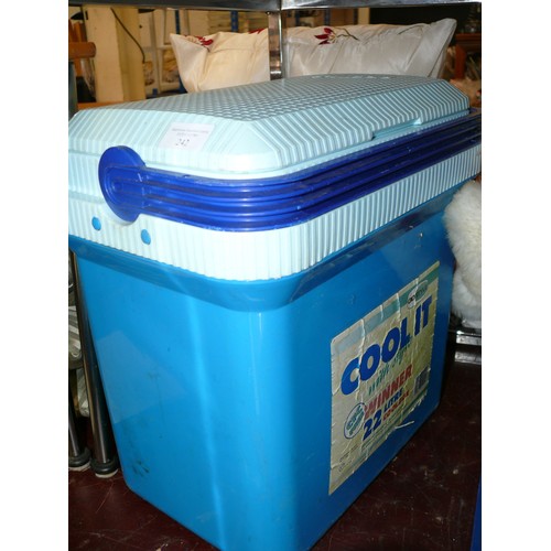 242 - A BLUE COOLBOX WITH CLEAN INTERIOR