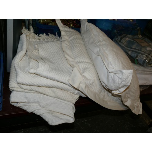 227 - 3 GOOD QUALITY CREAM THROWS