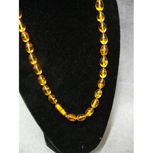 15 - A HONEYCOMB AMBER NECKLACE