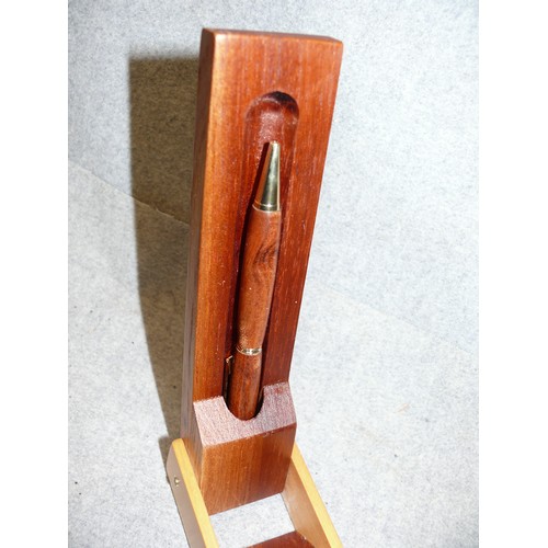 20 - WOODEN TURNED PEN IN A BEAUTIFUL WOODEN BOX BY GLADSTONE MEN'S SHED, HAND MADE