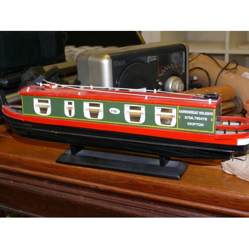 189 - A MODEL BARGE NARROW BOAT HOLIDAY SKIPTON