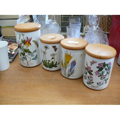 362 - A NICE SELECTION OF PORTMEIRION BOTANICAL GARDENS TO INCLUDE CANNISTERS, BOWLS AND MUGS