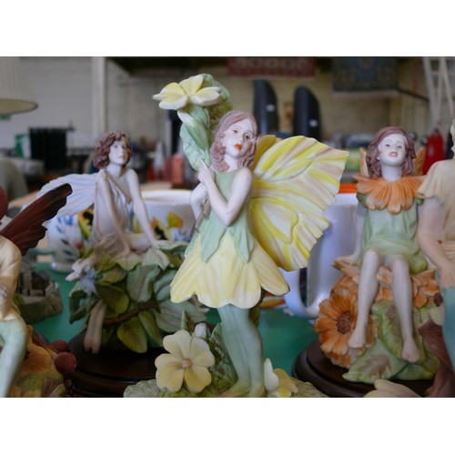 374 - A COLLECTION OF 'THE FLOWER FAIRY' ORNAMENTS BY DANBURY MINT