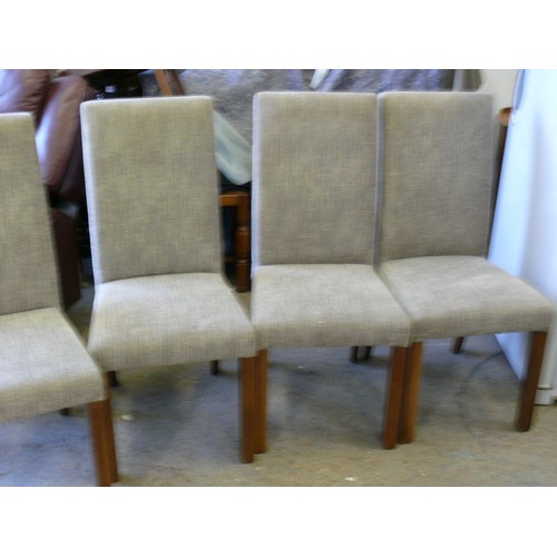 302A - A SET OF 4 UPHOLSTERED DINING CHAIRS WITH WOODEN LEGS