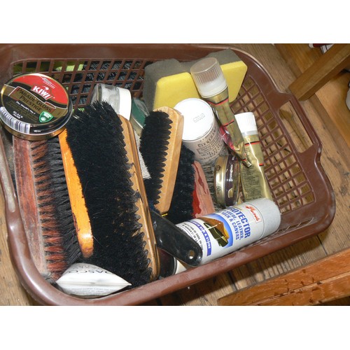 441 - BASKET OF SHOE CLEANING POLISHES AND BRUSHES