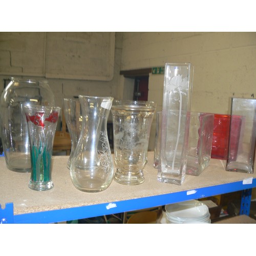 446 - 10 VARIOUS VASES MOSTLY GLASS RED ONE IS PLASTIC