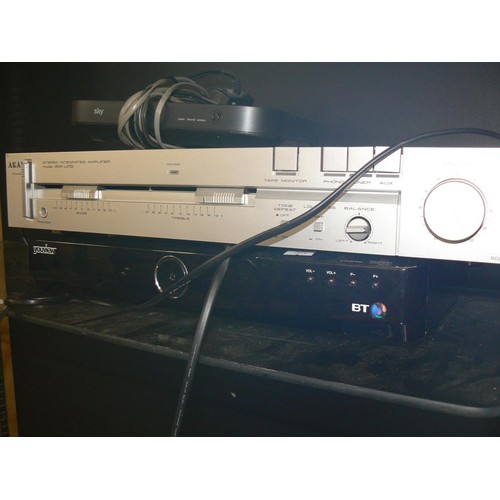 448 - AKAI STEREO INTEGRATED AMPLIFIER AM-U110 AND A BT YOUVIEW BOX