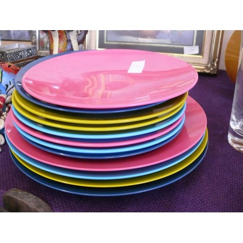 125 - A BEAUTIFUL SET OF MULTICOLOURED PICNIC PLATES, THESE ARE NOT JUST ANY PICNIC PLATES THEY ARE M&S PI... 