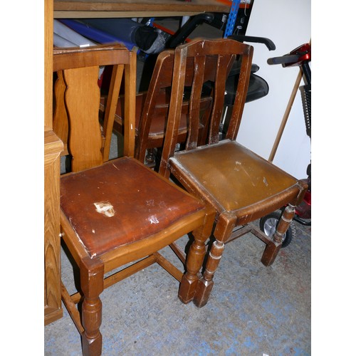 287 - 4 VINTAGE WOODEN CHAIRS WITH LEATHER SEAT PADS