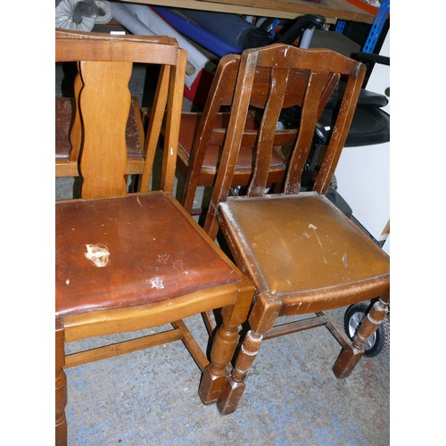 287 - 4 VINTAGE WOODEN CHAIRS WITH LEATHER SEAT PADS