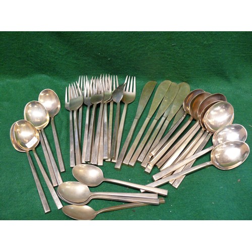 65 - A VERY NICE SET OF BRASS CUTLERY IN WOODEN TRAY