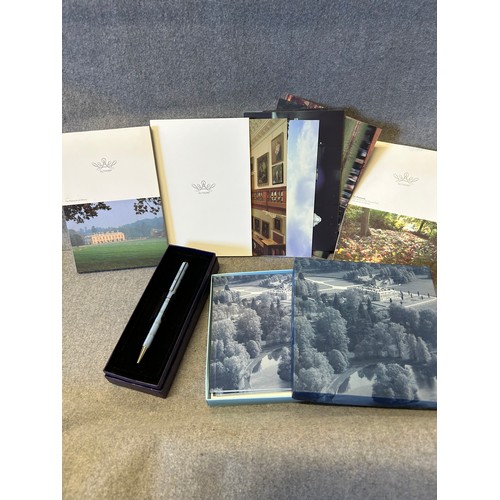 16 - A COLLECTION OF SOUVENIRS OF ALTHORP INCLUDING 2 PACKS OF POSTCARDS,  GREETINGS / NOTE CARDS PLUS A ... 