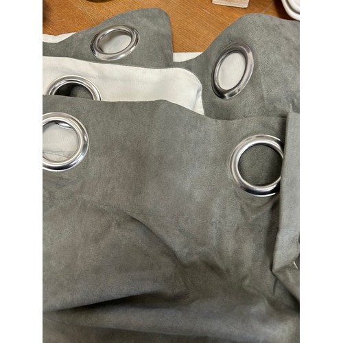 460 - A PAIR OF GOOD QUALITY LONG GREY CURTAINS WITH RING TOPS