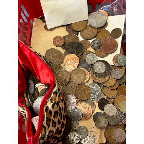 36 - A LARGE COLLECTION OF PRE DECIMAL COINS ALL SORTS OF DATES MANY EARLY PLUS A BAG OF FOREIGN COIN AND... 