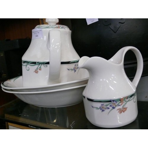 146 - A ROYAL DOULTON JUNO TEAPOT PLUS 2 LARGE SERVING BOWLS AND JUG