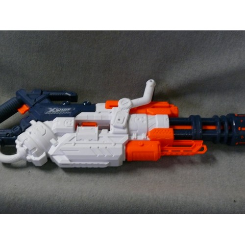 196 - LARGE TOY NERF STYLE GUN