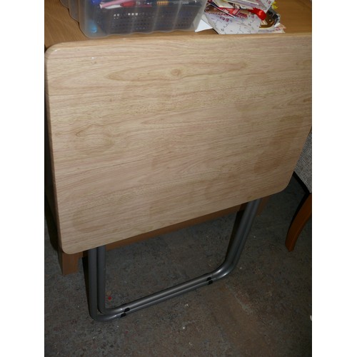 282 - LARGE BEECH EFFECT FOLDING SIDE/OCCASIONAL TABLE