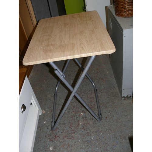 282 - LARGE BEECH EFFECT FOLDING SIDE/OCCASIONAL TABLE