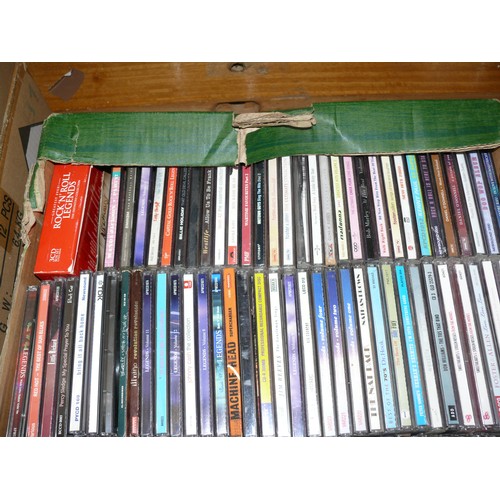 303 - LARGE CRATE OF MIXED CD'S. INC ROD STEWART, EVERLY BROTHERS, ROCK & ROLL LEGENDS, IL DIVA ETC ETC.