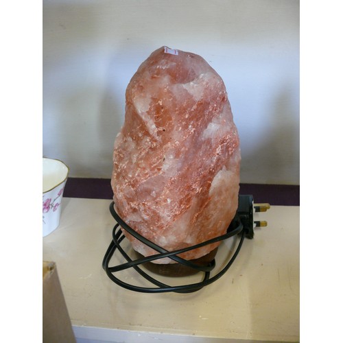 73 - HIMALAYAN SALT LAMP