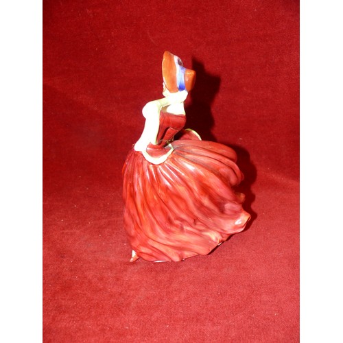 78 - ROYAL DOULTON LADY FIGURINE 'AUTUMN BREEZES'