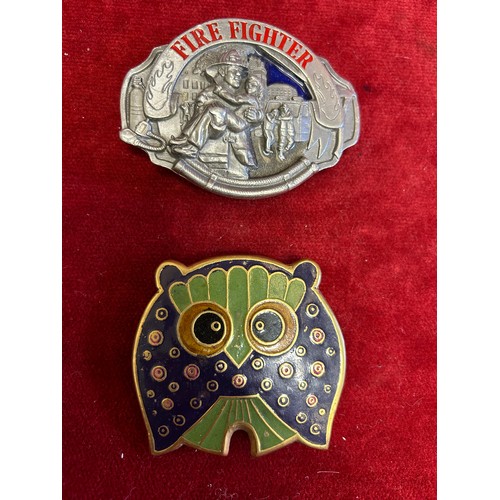 13 - 2 BELT BUCKLES FIRE FIGHTER AND AN OWL