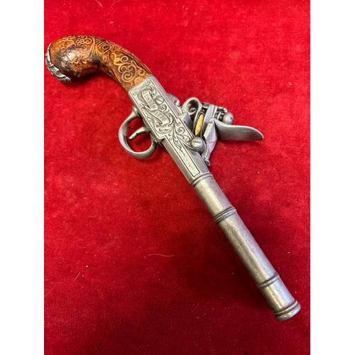 58 - A REPLICA OF A DOUBLE BARREL FLINT LOCK PISTOL MADE LONDON 1776 WORKING ORDER