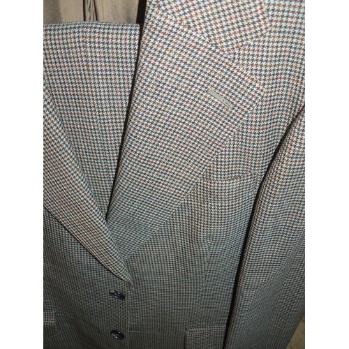 171 - GENTS 100% WOOL SUIT BY DUNN & CO