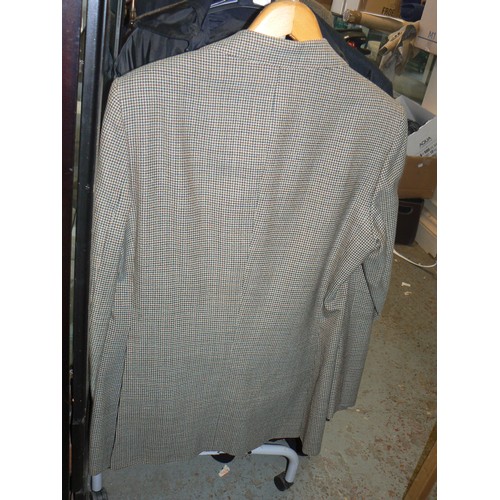 171 - GENTS 100% WOOL SUIT BY DUNN & CO