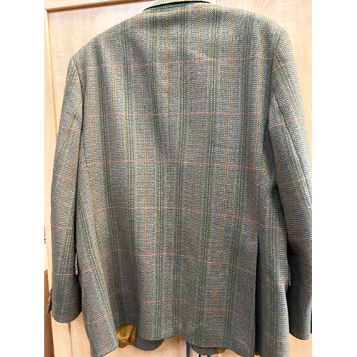 175 - A GENTS 100% WOOL JACKET BY SPORTS SAXONY FOR CHARLES HOBSON OF EASINGWOLD WTH A RAF A.S.R & M.C,S C... 