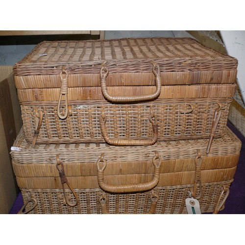 191 - 2 GOOD QUALITY WICKER PICNIC BASKETS