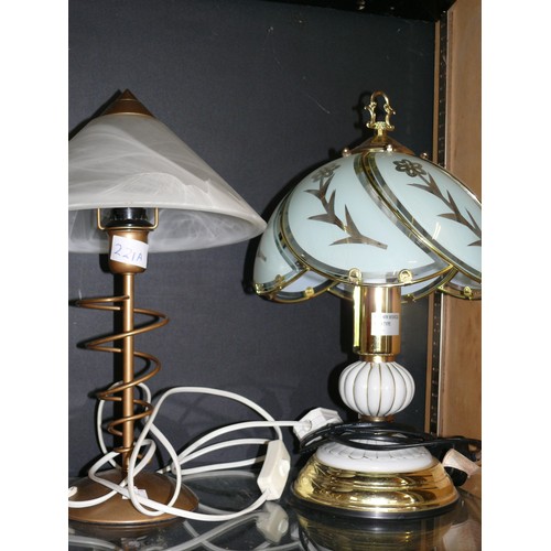 221A - 2 X ATTRACTIVE TABLE LAMPS WITH GLASS SHADES.