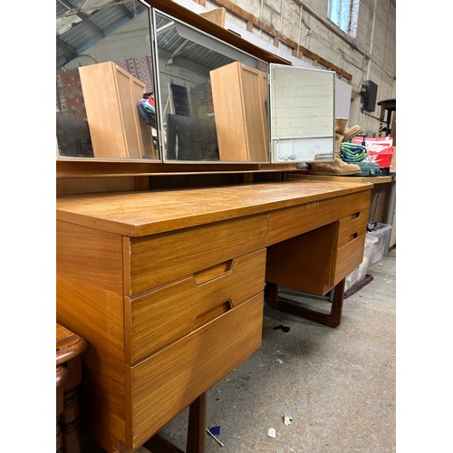 471 - MID CENTURY/RETRO TEAK DRESSING TABLE WITH TRIPLE MIRROR IN BENTWOOD FRAME AND RECESSED HANDLES BY U... 