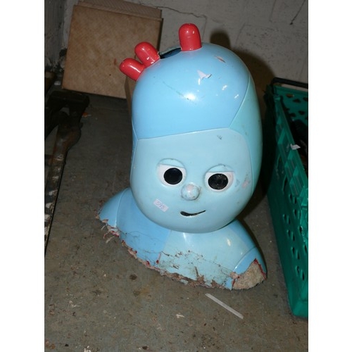 150 - IGGLE PIGGLE IN THE NIGHT GARDEN FAIRGROUND HEAD