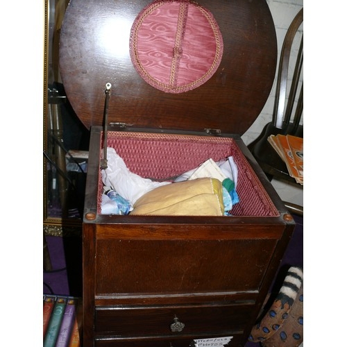 171 - VINTAGE WOODEN SEWING TABLE WITH 2 DRAWRS AND LIFT UP LID PLUS CONTENTS OF SEWING ITEMS