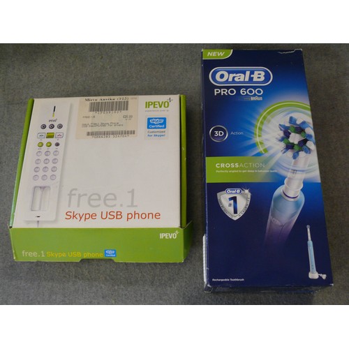 195 - BRAUN ORAL B PRO 600 ELECTRIC TOOTHBRUSH. TOGETHER WITH A SKYPE USB PHONE. BOTH APPEAR NEW AND WITH ... 