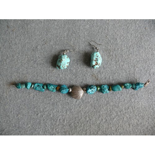 20 - SILVER AND TURQUOISE ETHNIC JEWELLERY A BRACELET AND A PAIR OF EARRINGS