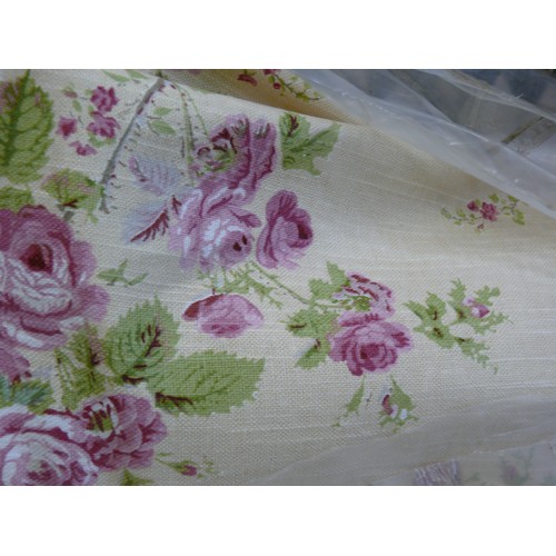 212 - FABRIC ROLL. EDSLUB LINEN. DESIGN 'H.G. ROSE ANTIQUE CREAM