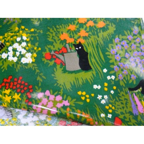 213 - FABRIC ROLL. WIPEABLE PVC. BLACK CAT IN ENGLISH COUNTRY GARDEN DESIGN. FOR TABLECLOTHS, BAGS,  APRON... 