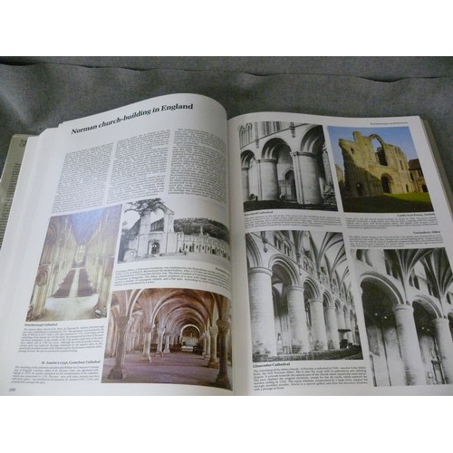 247 - FABULOUS BOOK 'THE ARCHITECTURE WORLD ATLAS' VERY LARGE 'COFFEE TABLE' BOOK IN BEAUTIFUL CONDITION.