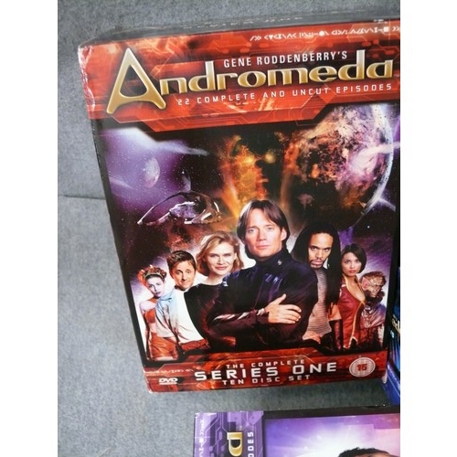 256 - ANDROMEDA BY GENE RODDENBERRY. 5 X BOX SETS, SERIES 1-5.