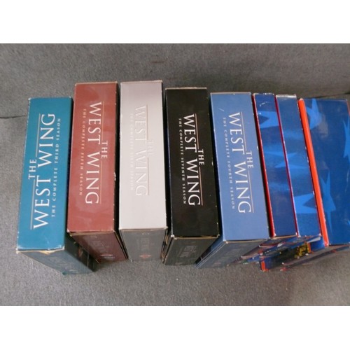 257 - THE WEST WING BOX-SETS. SEASONS 1-7