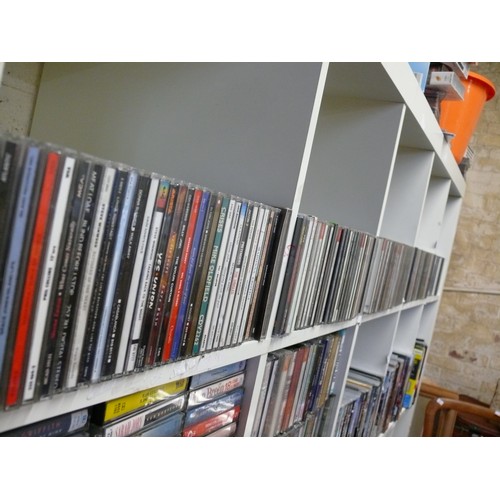 260 - 5 X CUBES OF MIXED GENRE MUSIC CD'S [150+]