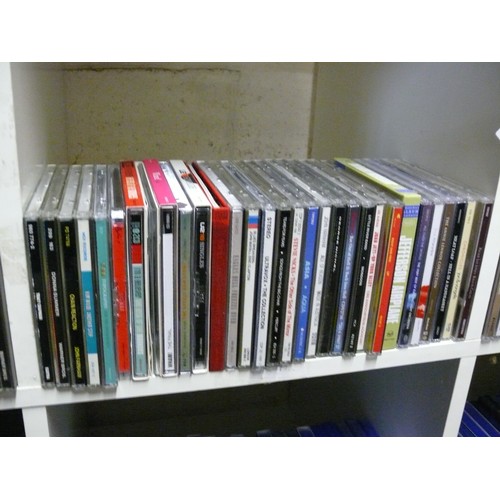 264 - 4 X CUBES OF MIXED GENRE MUSIC CD'S. [100+]