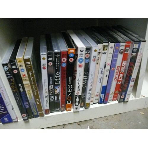 266 - MIXED DVD'S. 30+. INC FOYLES WAR, ABSOLUTELY FABULOUS, THE GOOD WIFE, BONES ETC