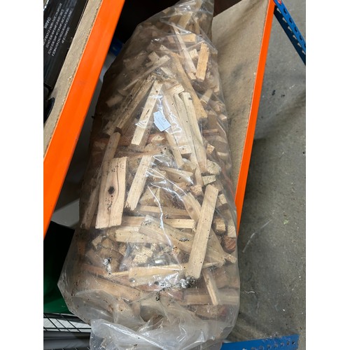 449 - LARGE BAG OF FIRE KINDLING