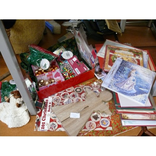 373 - CHRISTMAS WRAPPING & DECORATION BOX TO INCLUDE DECORATIVE RIBBONS, STAR & HEART BAUBLES, BEADS, BELL... 