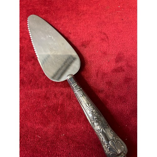 31 - A SILVER HANDLED CAKE KNIFE  SHEFFIELD 1938