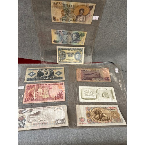 62 - A LARGE COLLECTION OF BANK NOTES SOME IN VERY GOOD CONDITION EARLY £1 BEALE 10 SHILLING FFORD NOTES ... 